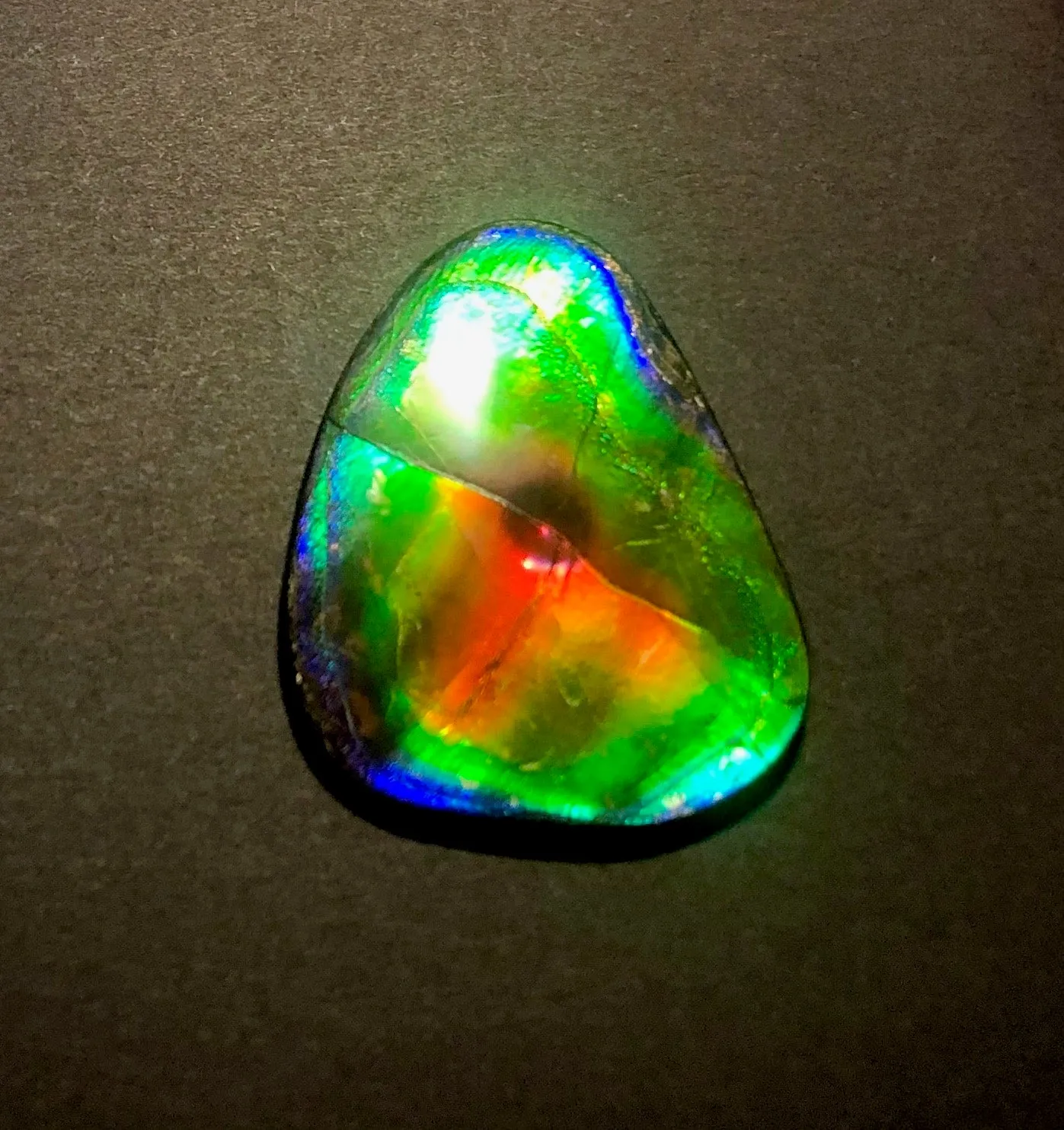 45x35 mm  Natural  Free Form . FFN 370  Ammolite  Free Shipping! ナチュラル　ルース　アンモライト 送料無料！