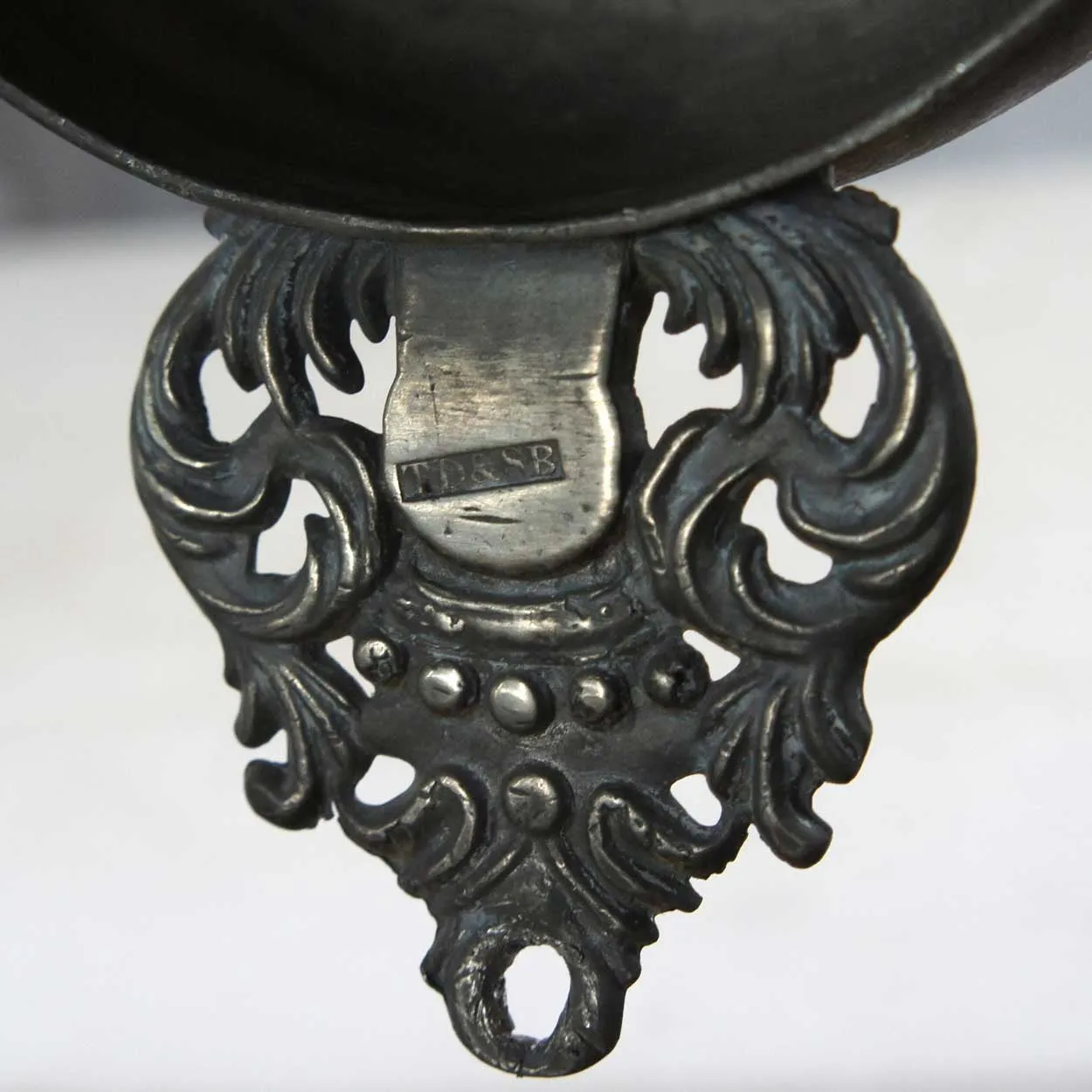 American Danforth & Boardman Pewter Coronet Ear Porringer