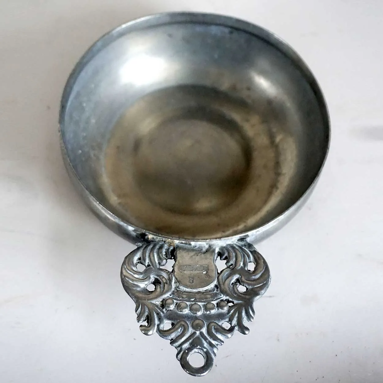 American New England Pewter Crown Handle Porringer