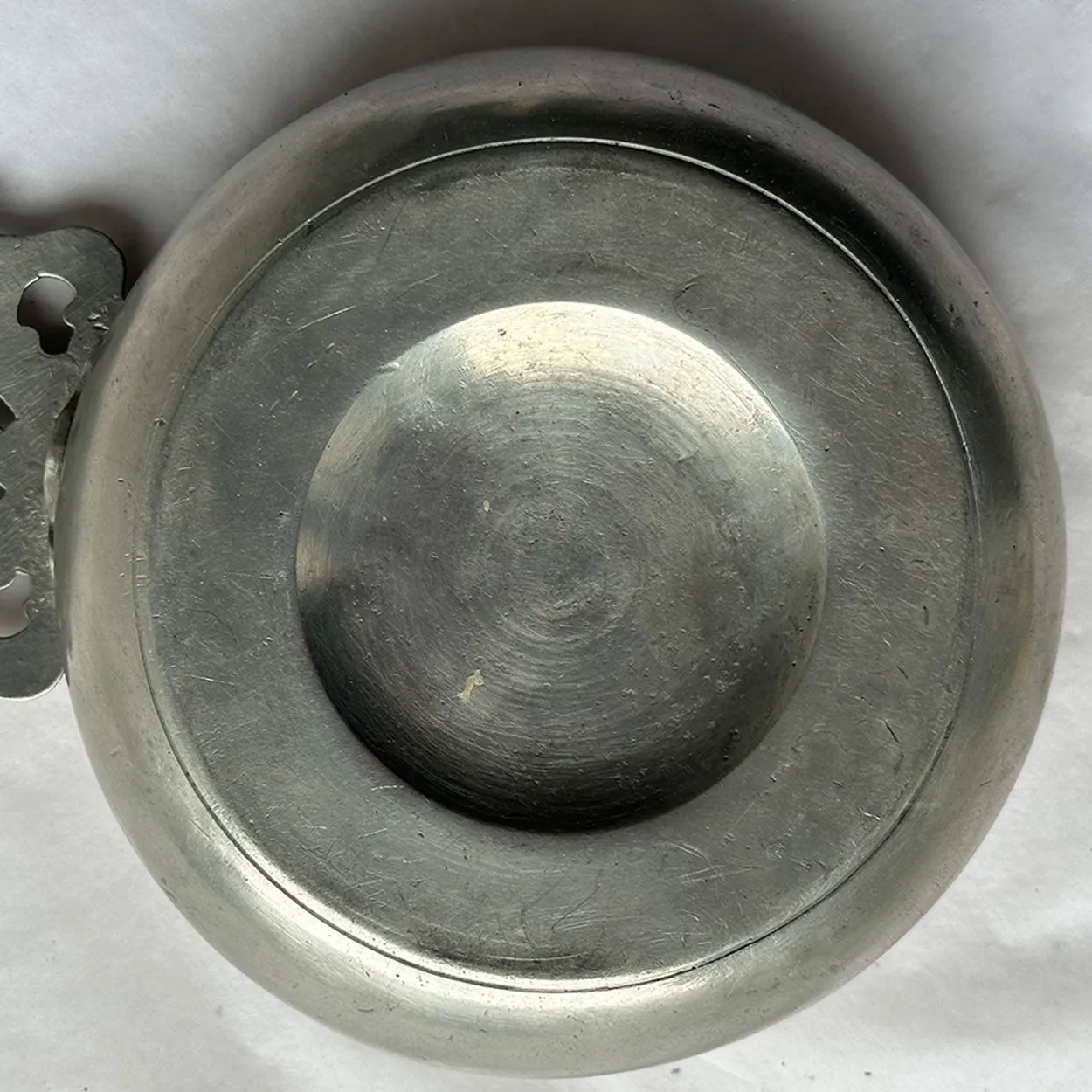 American New England Pewter Flowered Handle Porringer