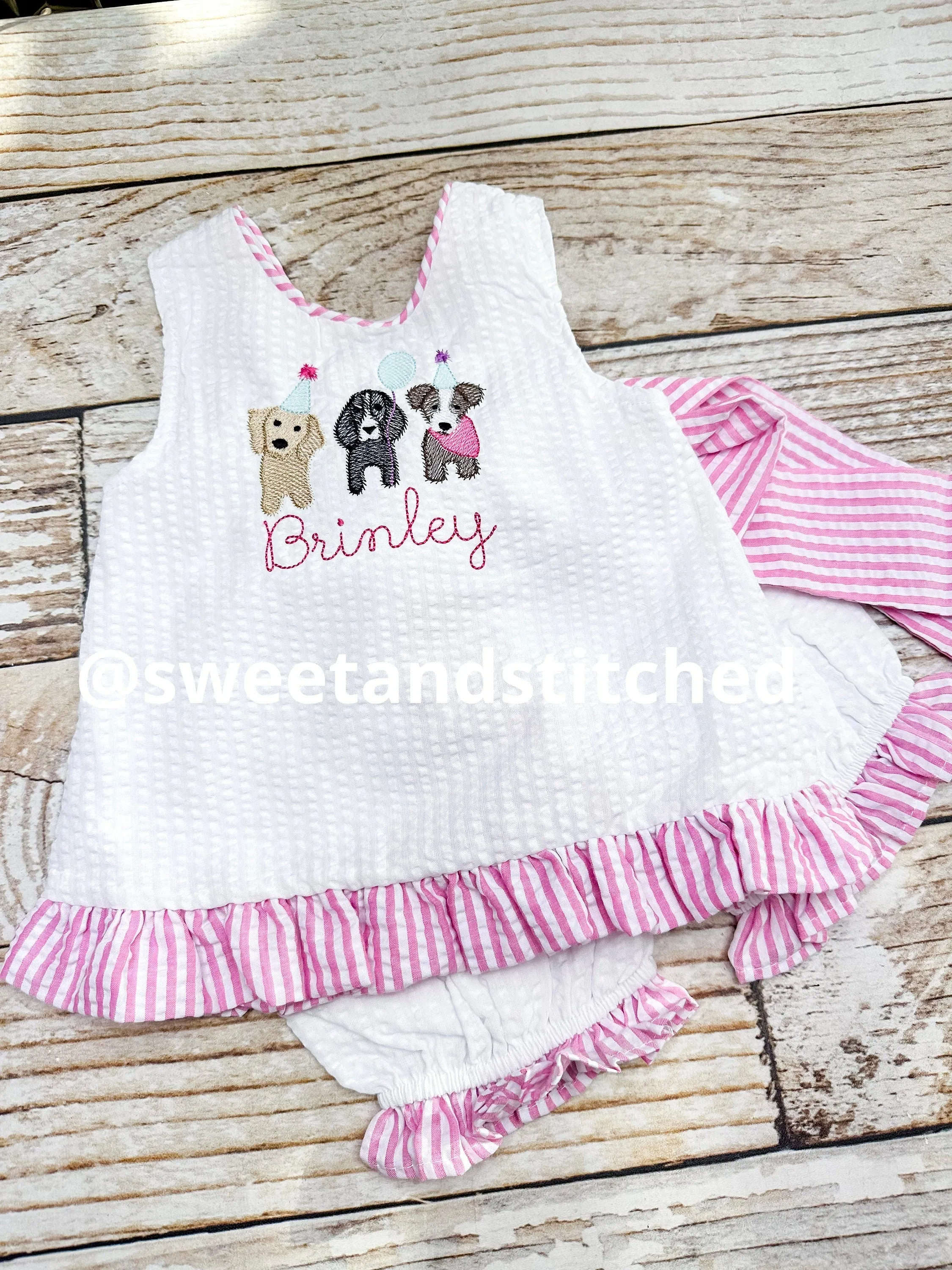 Baby girl swing back bloomer set, puppy dog 1st birthday outfit, Monogrammed cake smash outfit, baby bloomer set, dog themed birthday outfit