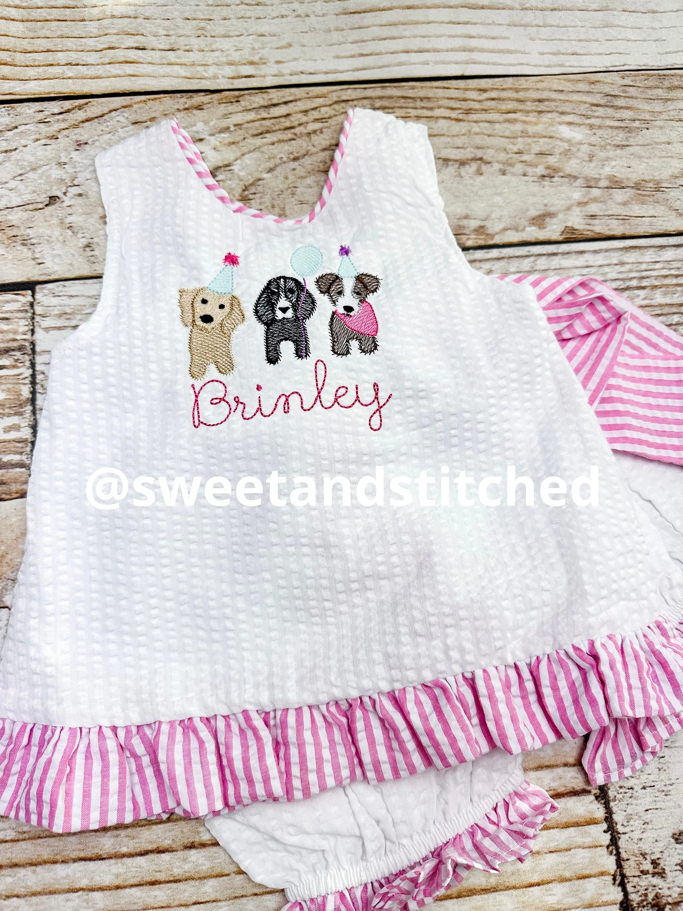 Baby girl swing back bloomer set, puppy dog 1st birthday outfit, Monogrammed cake smash outfit, baby bloomer set, dog themed birthday outfit