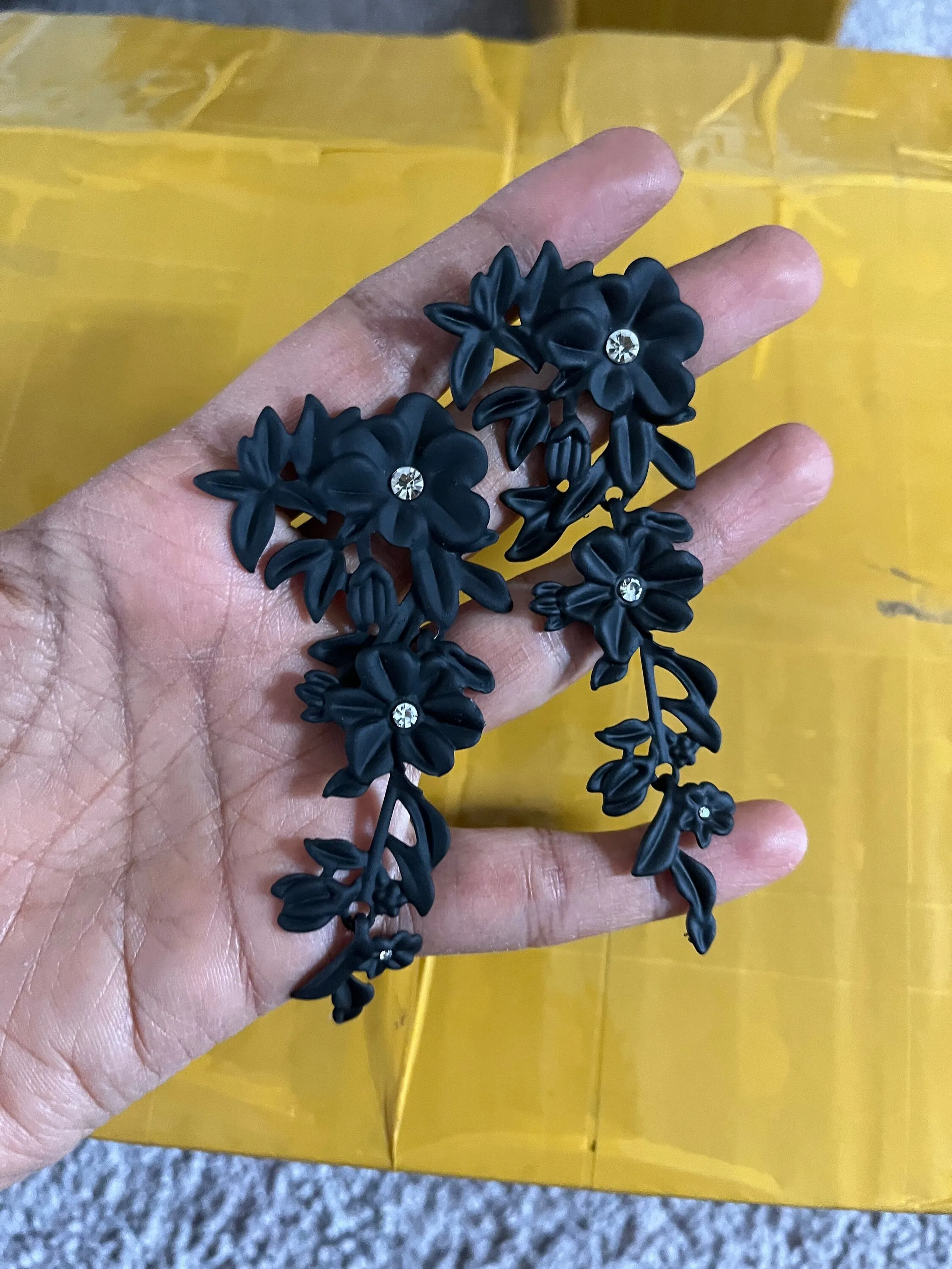 black flower earrings , big Black rhinestone rose metal earrings , long black wedding earrings , black party earrings vine