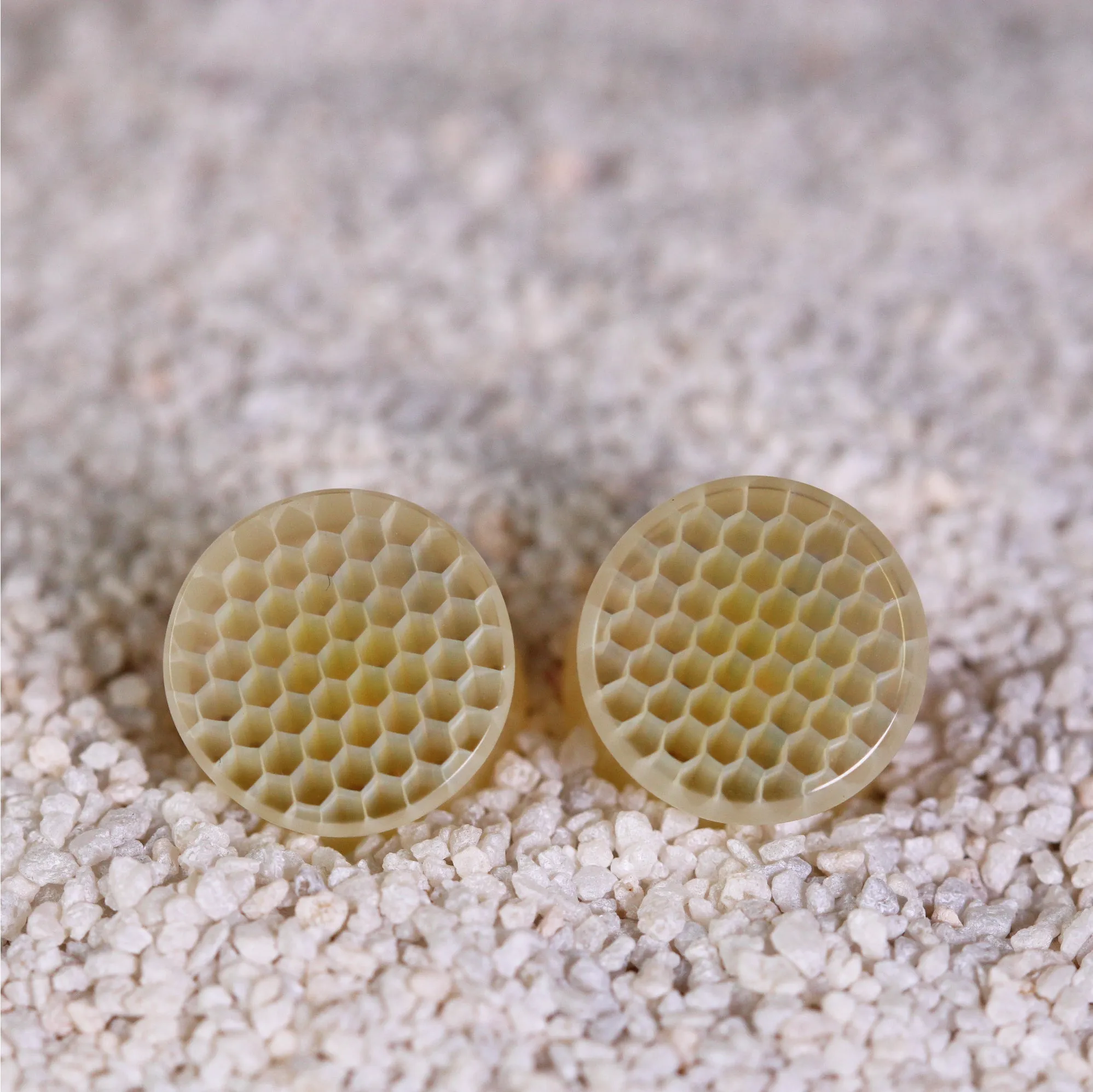 Classic Silver Honeyglass Saddle Plugs