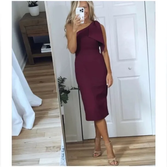 DRESS THE POPULATION Tiffany One-Shoulder Maroon Dark Magenta Dress Size S NWT