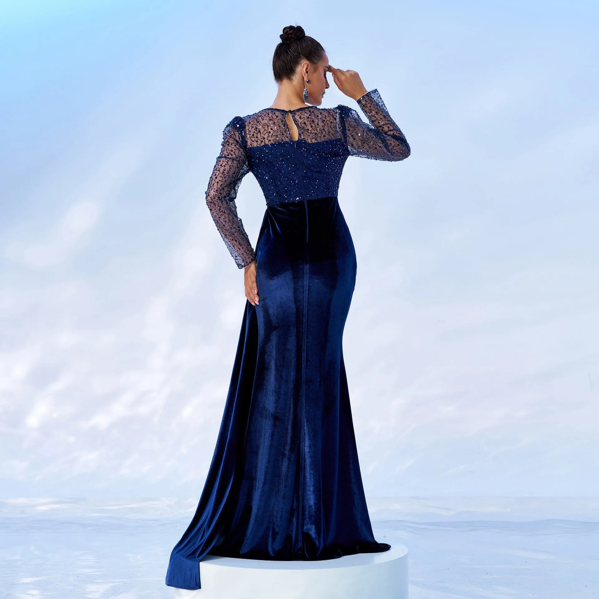 Elegant Long Sleeve Round Neck Mesh Sequin Fishtail Evening Gown for Glamorous Occasions