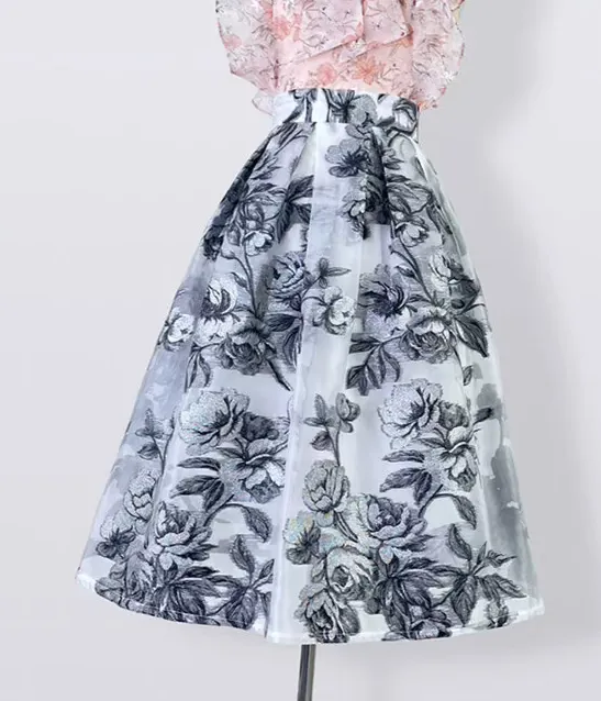 Embroidered Commuting Hepburn Puff Skirt
