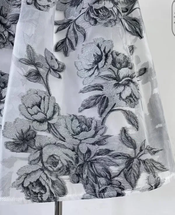 Embroidered Commuting Hepburn Puff Skirt