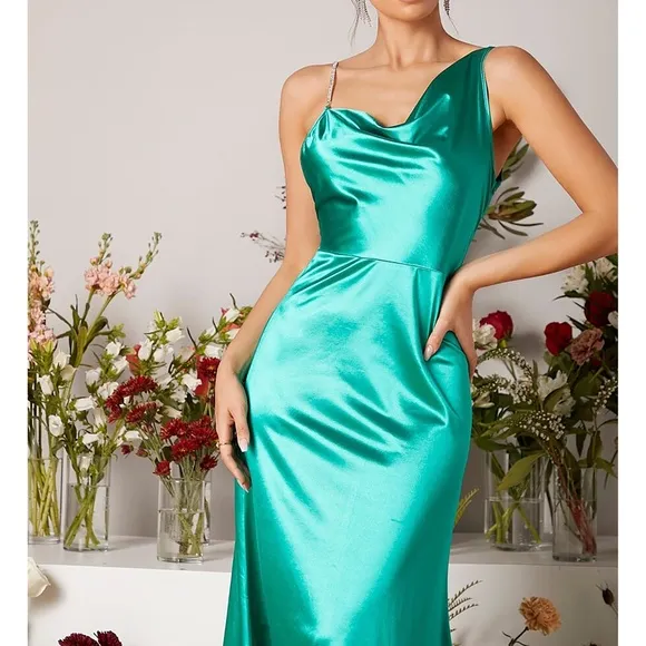 Green Satin One Shoulder Draped Mermaid Formal Evening Cocktail Dress