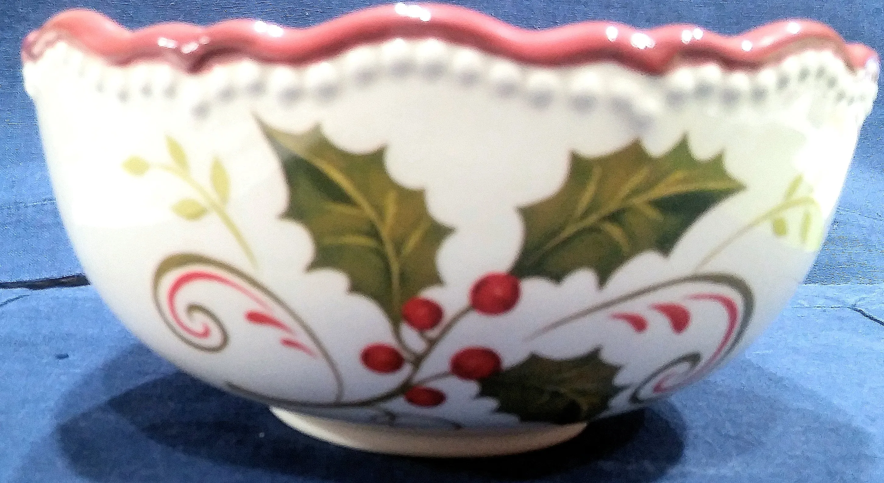 HOLLY BOWL