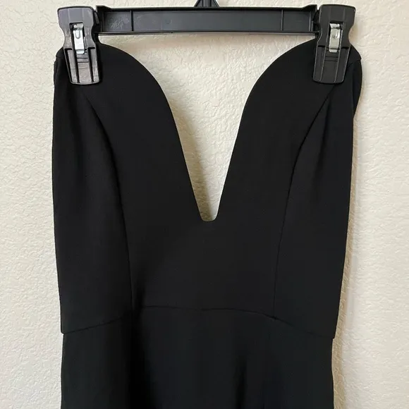 H:OURS x REVOLVE | Date Night Deep-V Cynlee Mini Dress in Black Noir | Size S