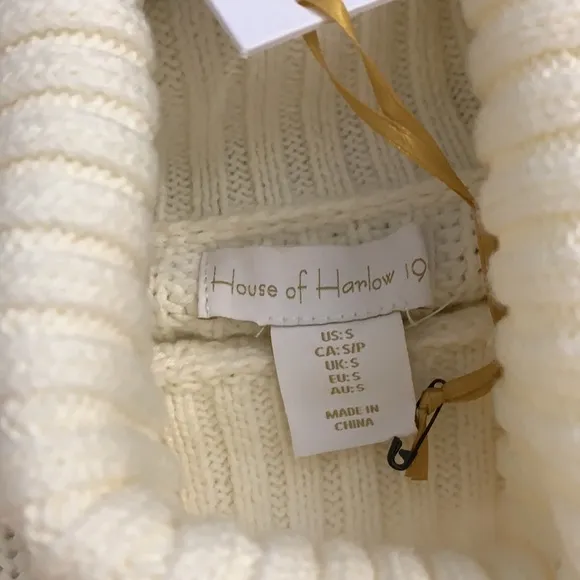 House of Harlow Sweater, Small, NWT