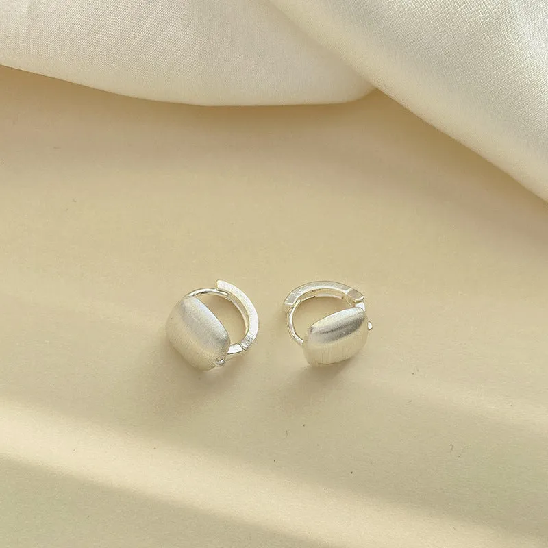 INSTOCK- 925 silver needle Hong Kong style retro metal earrings