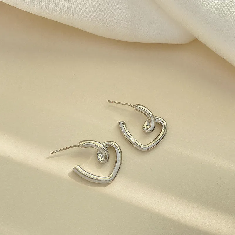 INSTOCK- 925 silver needle Hong Kong style retro metal earrings
