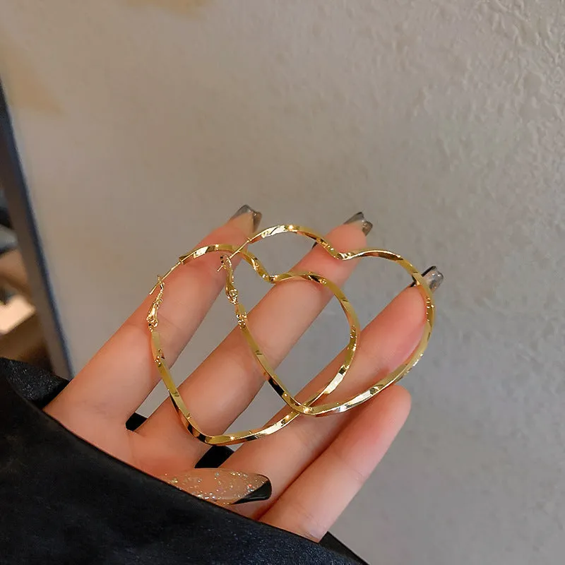 INSTOCK- 925 silver needle Hong Kong style retro metal earrings