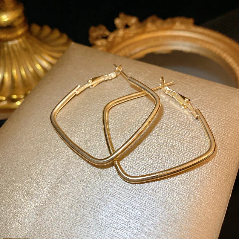 INSTOCK- 925 silver needle Hong Kong style retro metal earrings