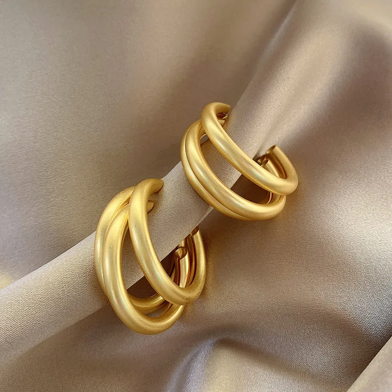 INSTOCK- 925 silver needle Hong Kong style retro metal earrings