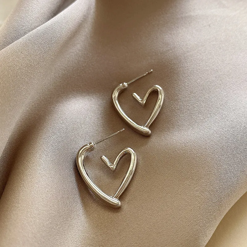 INSTOCK- 925 silver needle Hong Kong style retro metal earrings