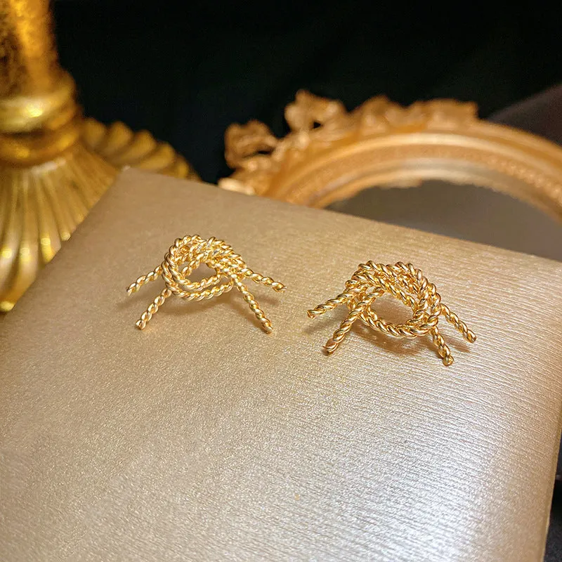 INSTOCK- 925 silver needle Hong Kong style retro metal earrings