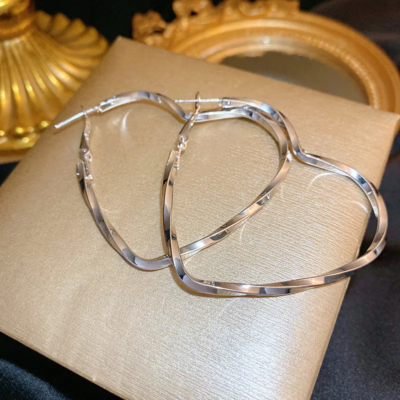 INSTOCK- 925 silver needle Hong Kong style retro metal earrings
