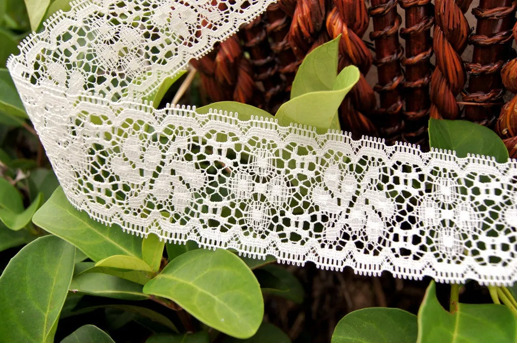 Intricate Floral Leaf Picot Vintage Lace Off White 1⅞" wide