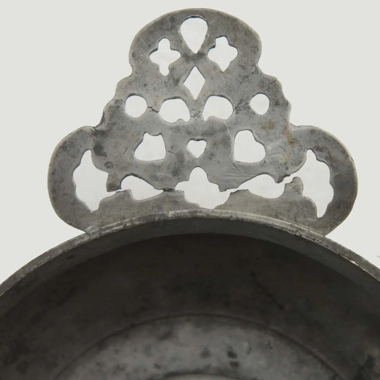 Large American Pewter Porringer One-Handle Bowl