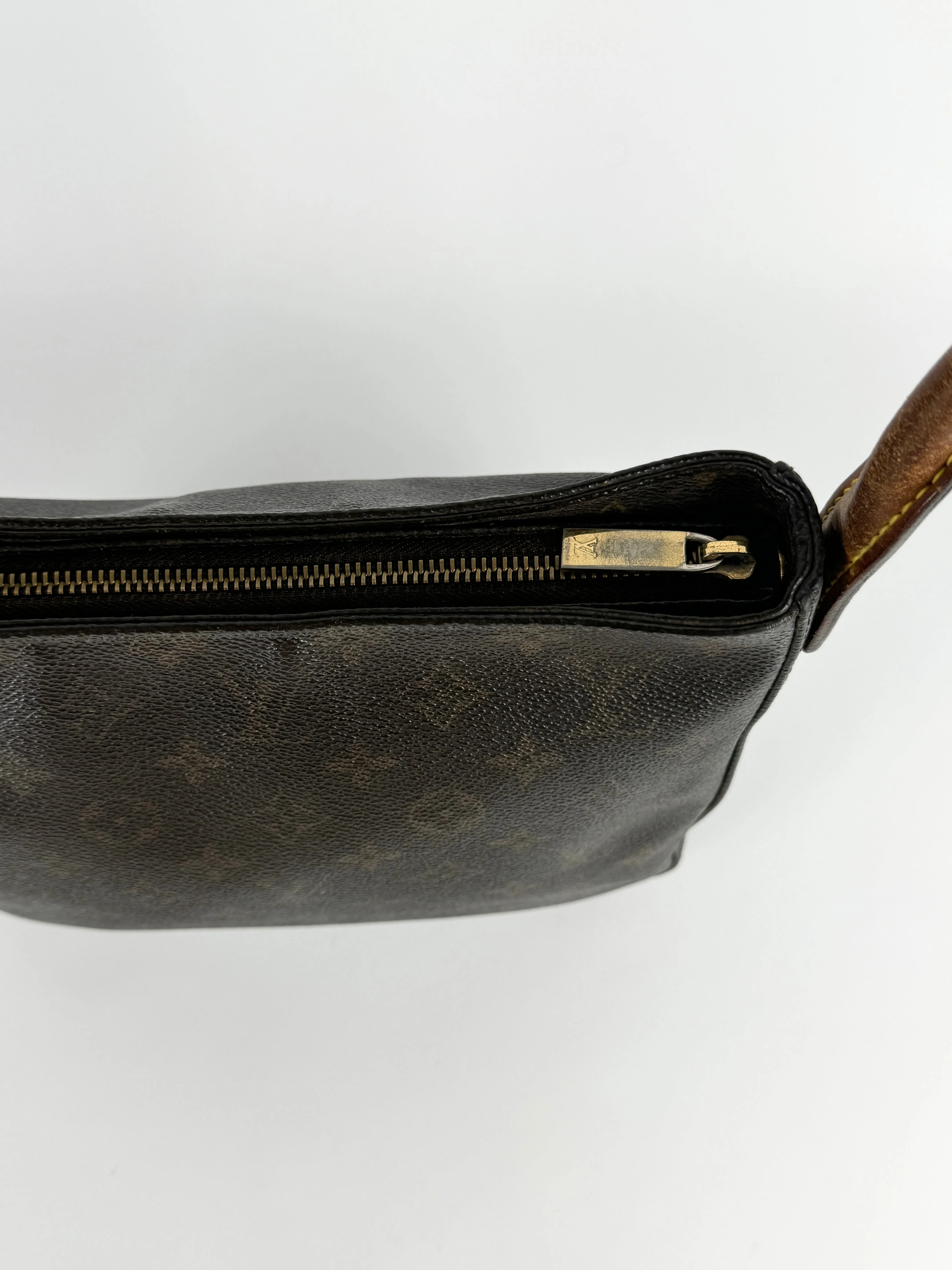 Louis Vuitton Looping MM Shoulder Bag