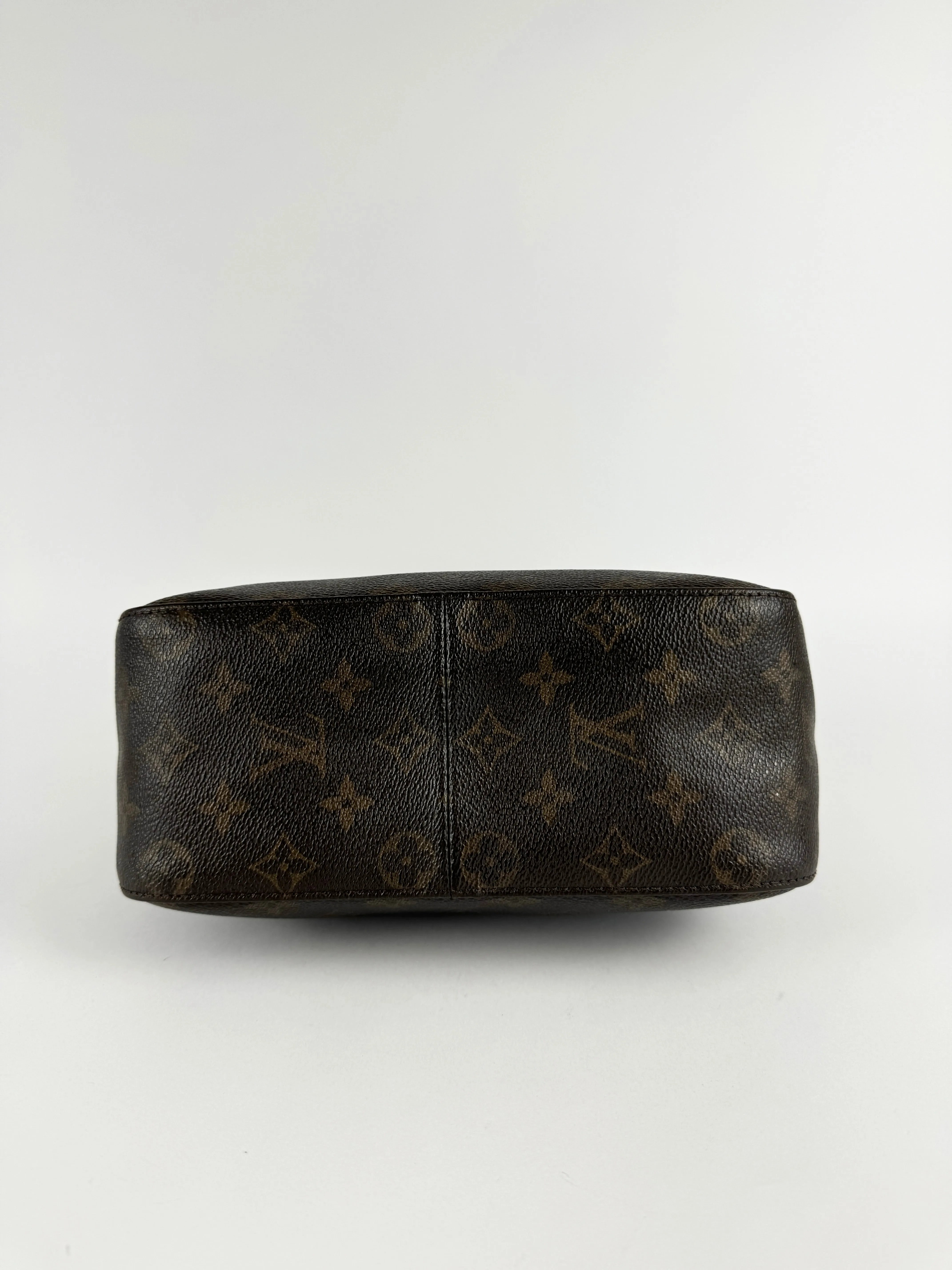 Louis Vuitton Looping MM Shoulder Bag