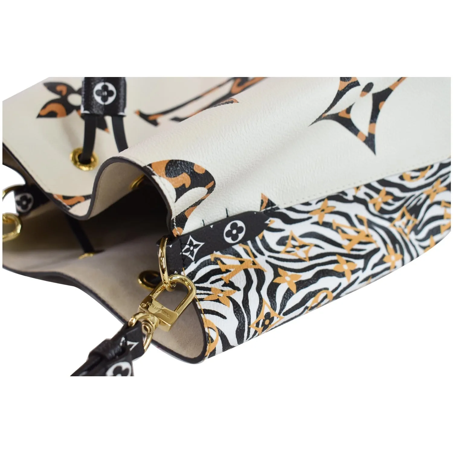 LOUIS VUITTON NeoNoe MM Monogram Jungle Canvas Shoulder Bag Ivory