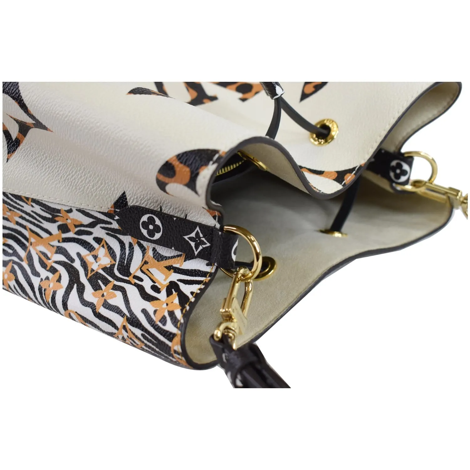 LOUIS VUITTON NeoNoe MM Monogram Jungle Canvas Shoulder Bag Ivory