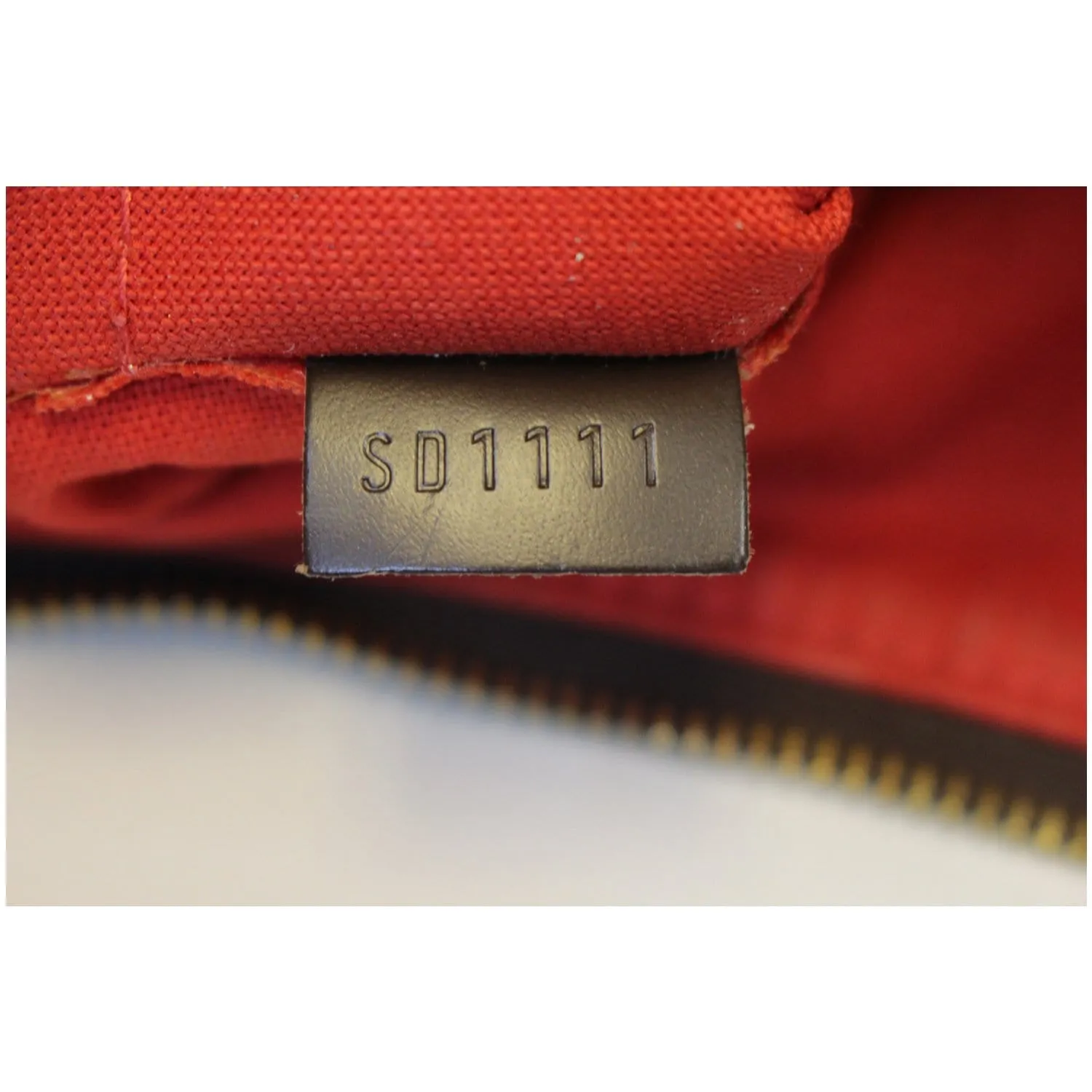 LOUIS VUITTON Thames GM Damier Ebene Shoulder Bag