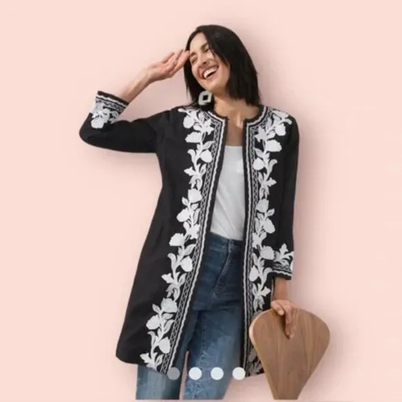 NWT CHICOS Black Linen Embroidered White Spring Floral Design Size 3 L XL