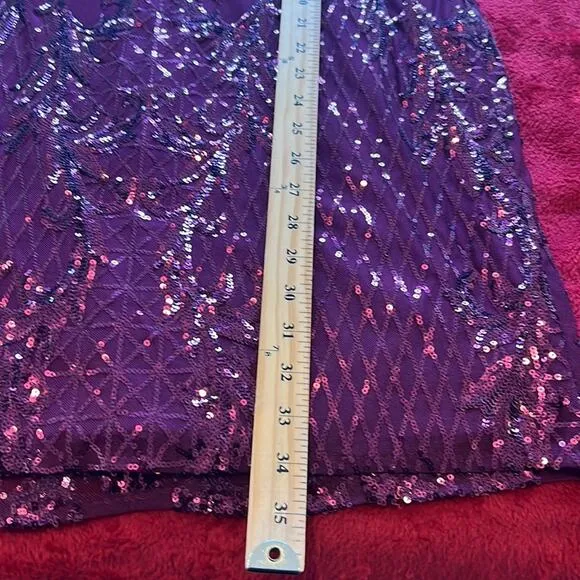 NWT DB Studio SZ 14 MSRP $169 Short Allover Sequin Illusion Plunge Dress