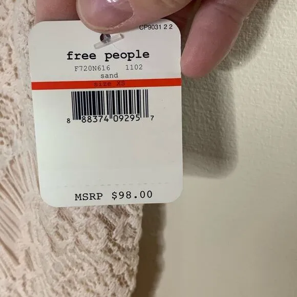 NWT Free People Peekaboo Scalloped Lace Sleeveless Slip Dress Cream Size XSmall