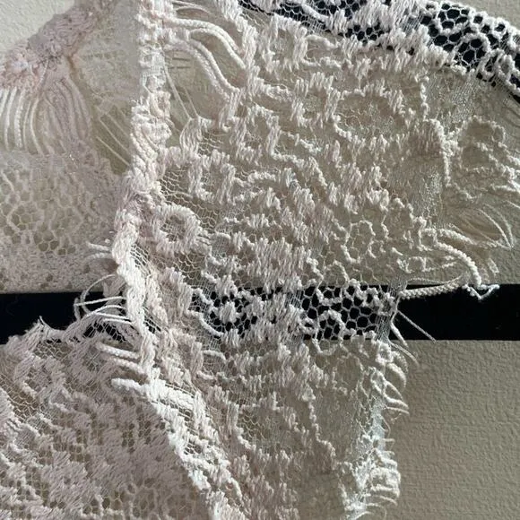 NWT Free People Peekaboo Scalloped Lace Sleeveless Slip Dress Cream Size XSmall