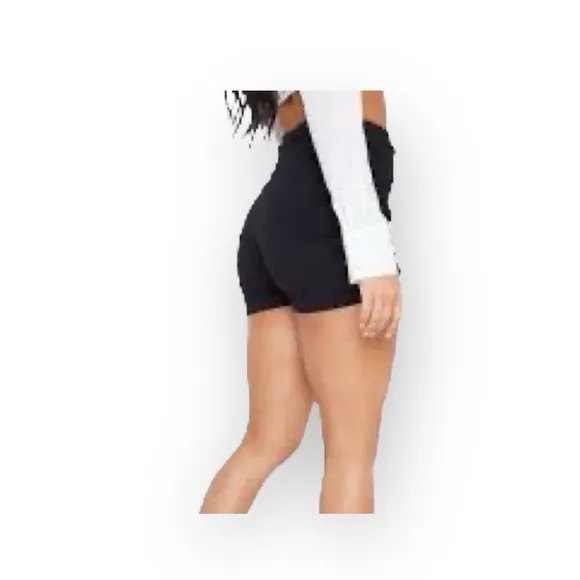 One Teaspoon ✌︎︎ High Waist Exposed Zip Front Lightweight Shorts ✌︎︎ Black XXS