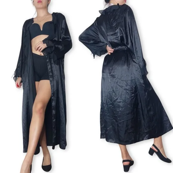 Oscar de la Renta Black Ruffle Satin Robe Fits S-M