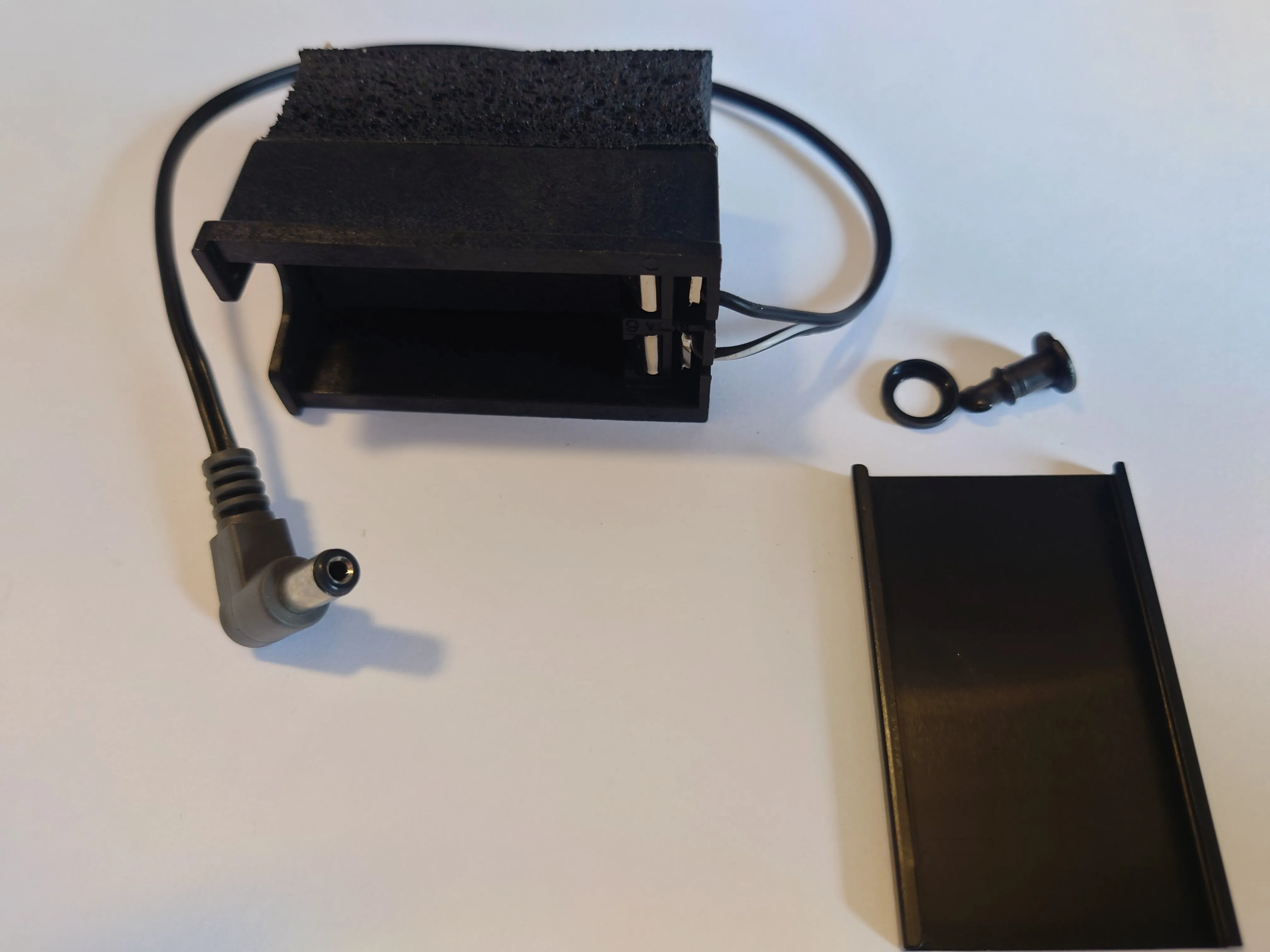 Ovation Battery Compartment