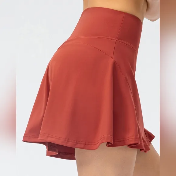 Peak Performance Active Skirt - Deep Rust Red
