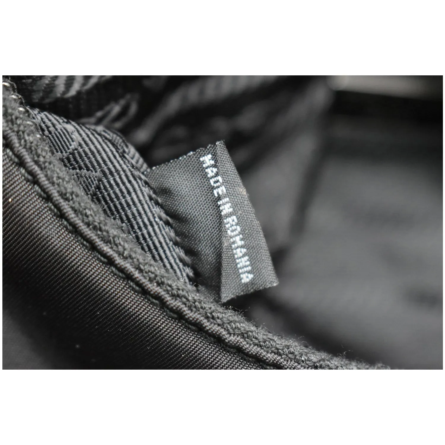PRADA Re-Edition 2000 Mini Nylon Shoulder Bag Black