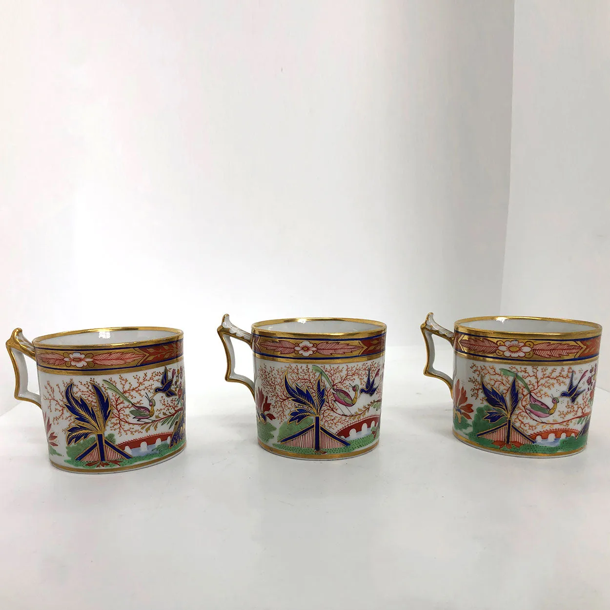Set of 22 English Worcester Flight, Barr and Barr Porcelain Fence and Pagoda Cups and Saucers