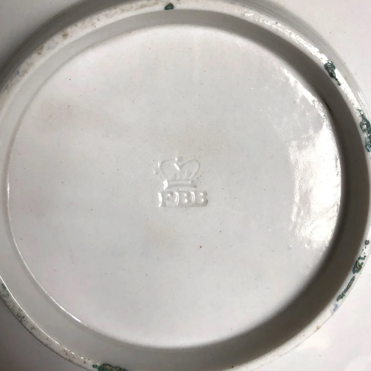 Set of 22 English Worcester Flight, Barr and Barr Porcelain Fence and Pagoda Cups and Saucers