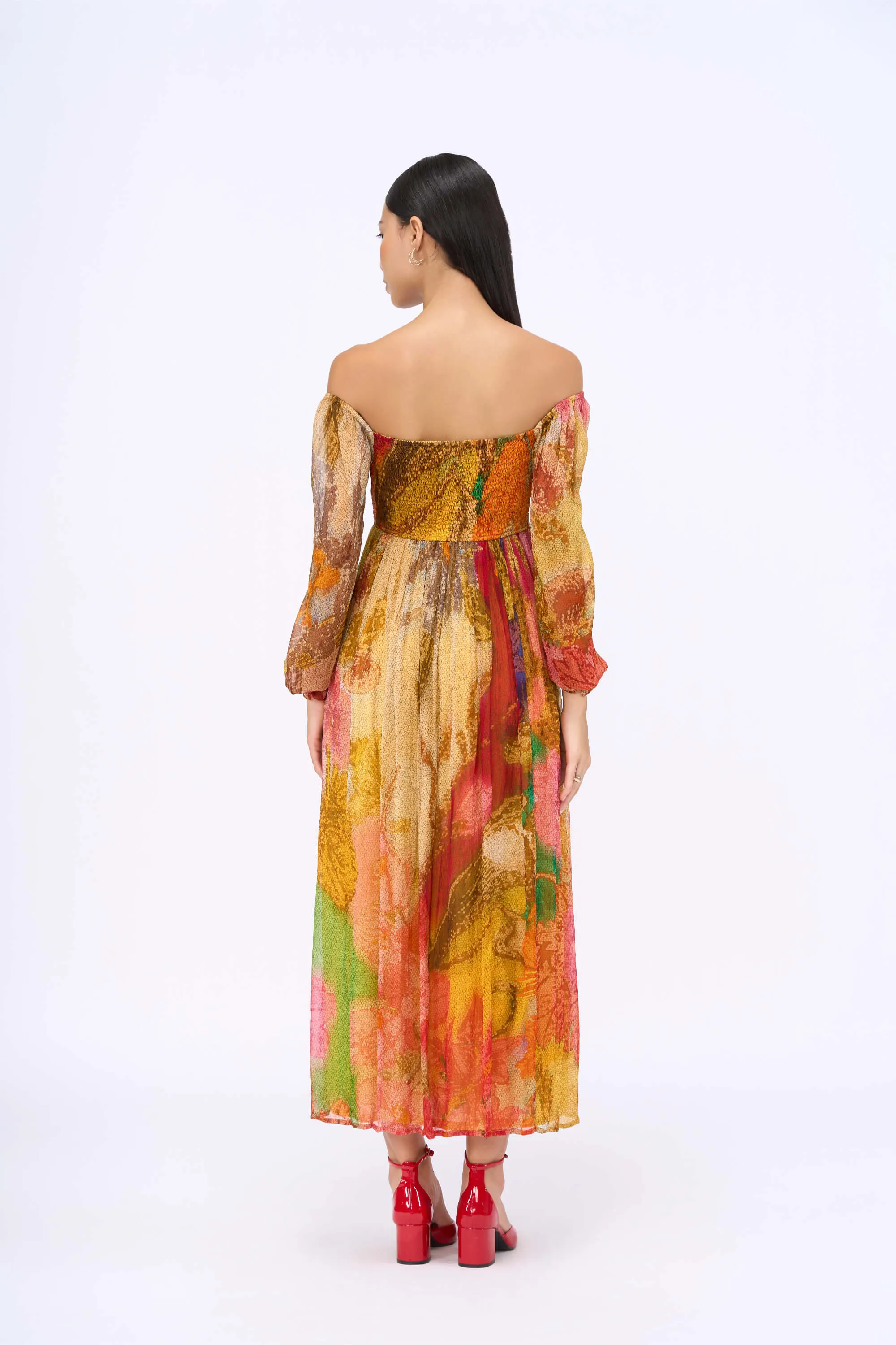 Smocking off-shoulder dress