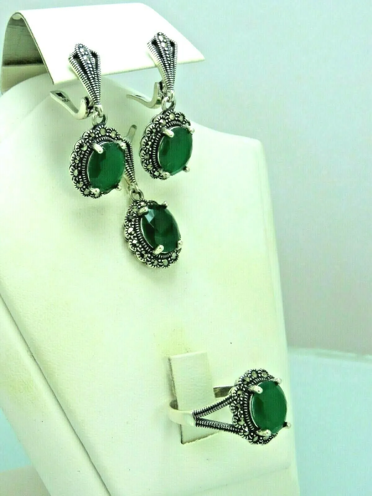 Turkish Handmade Jewelry 925 Sterling Silver Emerald Stone Women's Earrings, Pendant & Ring Jewelry Set