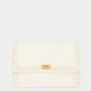 Valorie Pearl Bead Clutch
