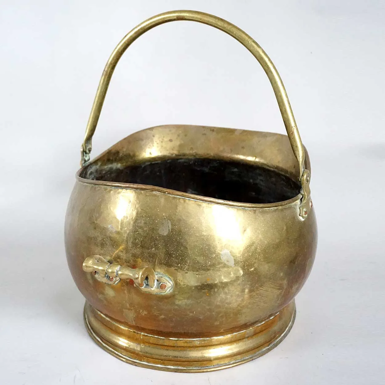 Victorian Brass Coal Scuttle Bucket / Fireplace Log Bin