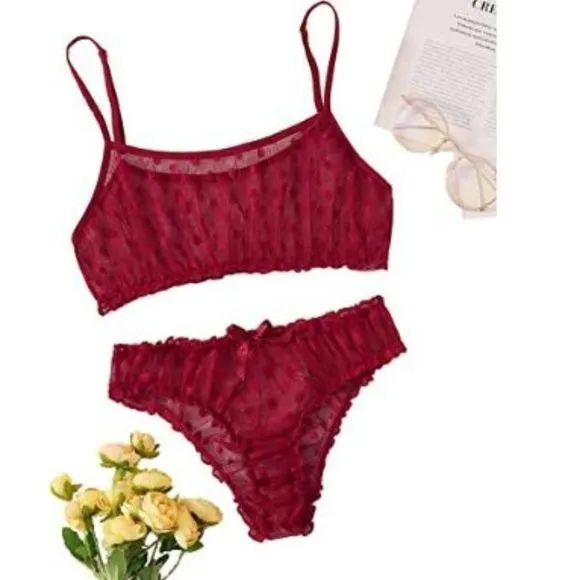 WDIRARA Women's Sexy Polka Strap Lingerie Set
