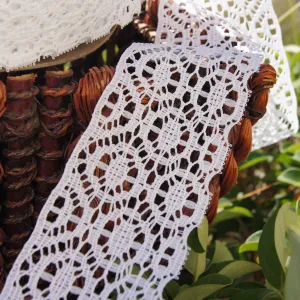 White Wheel Motifs Vintage Cluny Lace 2½" wide